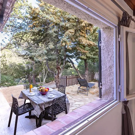 Holiday home Les Hameaux De La Rondinara-3 By Interhome *