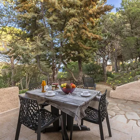 Holiday home Les Hameaux De La Rondinara-3 By Interhome *